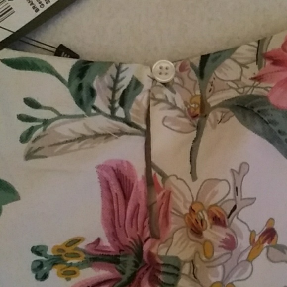 Harpa floral blouse with keyhole closure in back - Picture 4 of 5